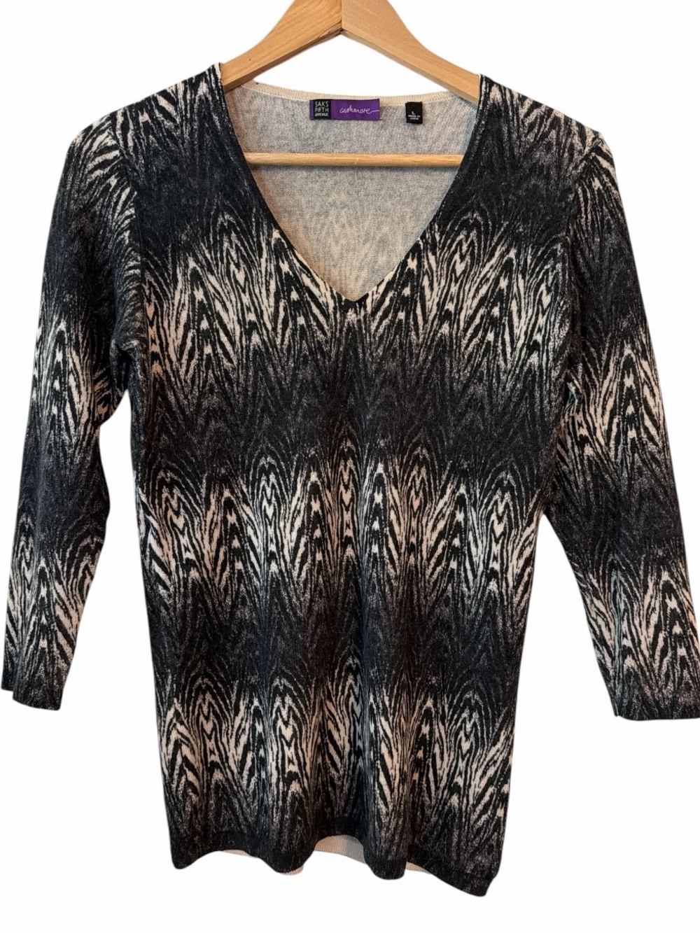Cashmere Saks Fifth Avenue V-Neck Sweater Women’s Large Whimsigoth Dark Boho